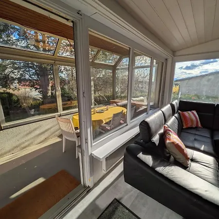 Renovated With Hottub La Neuveville