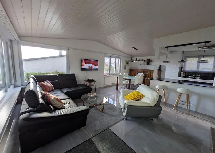 Renovated With Hottub La Neuveville