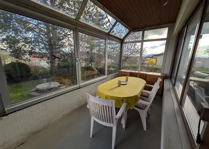 Renovated With Hottub Villa