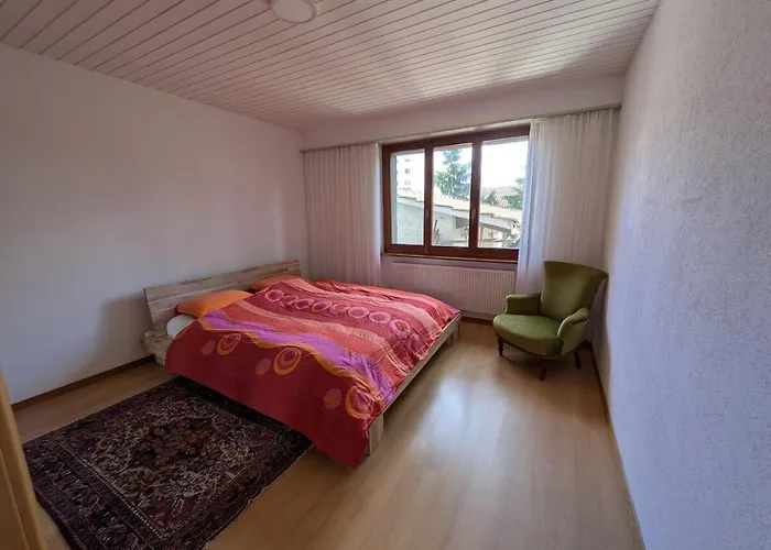 Renovated With Hottub Villa