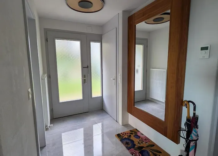 Renovated With Hottub La Neuveville